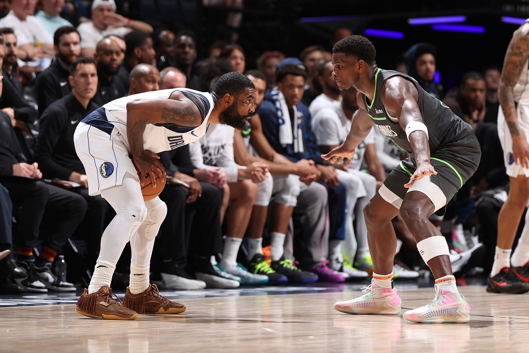 开云网址-帕金斯：独行侠要重建 而欧文都33岁了 森林狼和雄鹿该争取他