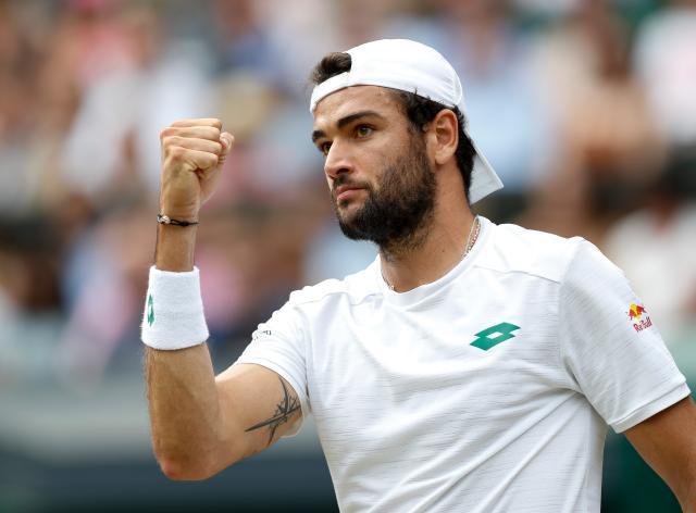 开云官方网站注册-张奔斗：直面贝雷蒂尼的雷霆发球，德约准备好了